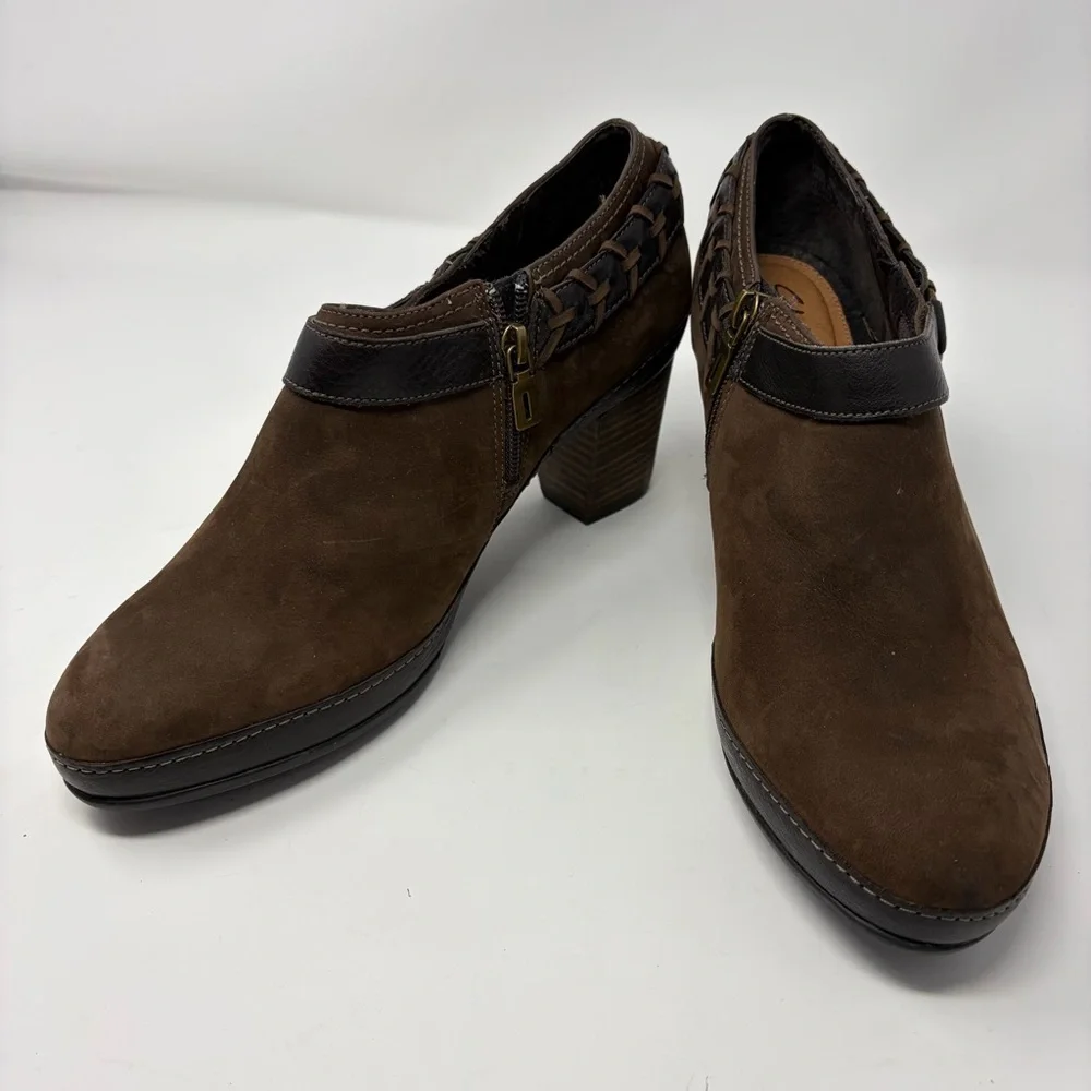 Clarks Artisan Brown Leather Suede‎ Western Booties Size 10